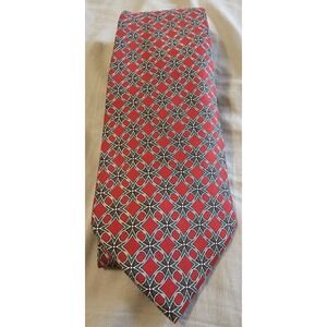 Gucci Red Geometric Men's 100% Silk Necktie Made In Italy EUC